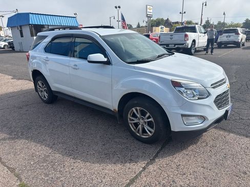 Used 2017 Chevrolet Equinox LT w/ Convenience Package image 5