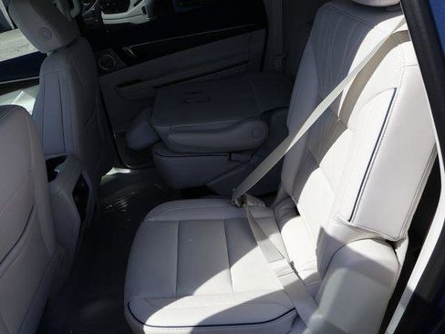 New 2026 Buick Enclave Avenir w/ Super Cruise Package image 13