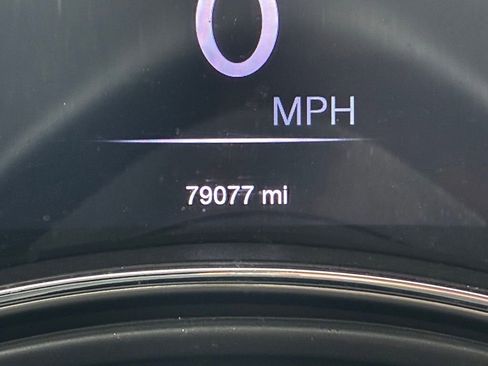 Used 2019 Jeep Grand Cherokee Limited image 14