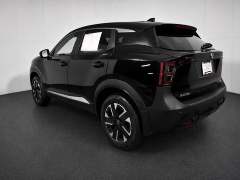 Certified 2025 Nissan Kicks SV AWD/4WD image 6