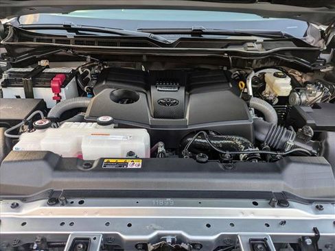 Used 2024 Toyota Tundra Limited image 22