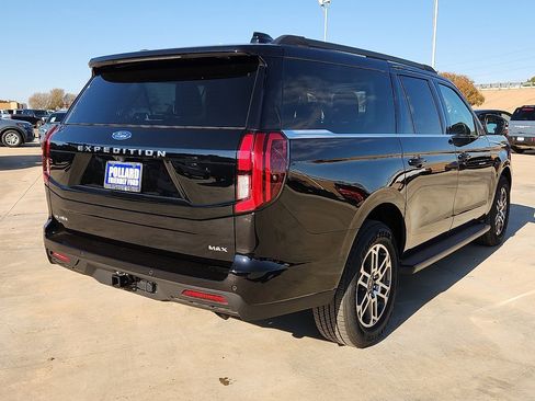 New 2025 Ford Expedition Max Active image 3