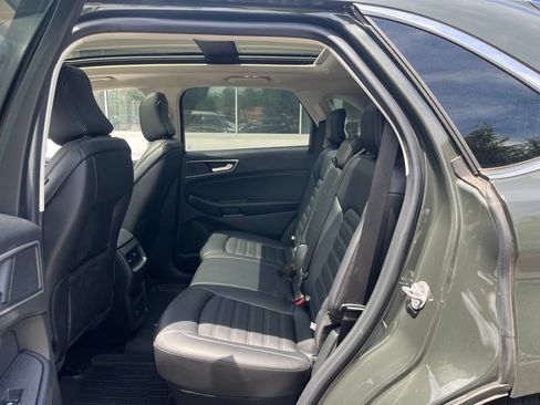 Used 2022 Ford Edge SEL w/ Convenience Package AWD/4WD image 11