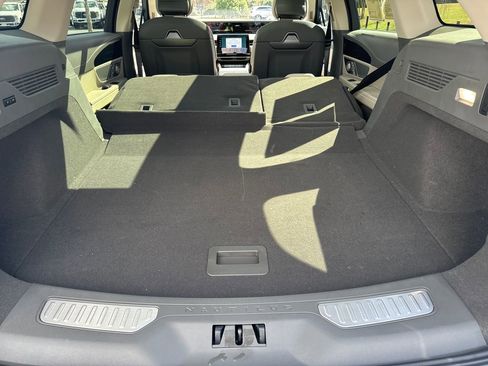 Used 2025 Lincoln Nautilus Reserve image 28