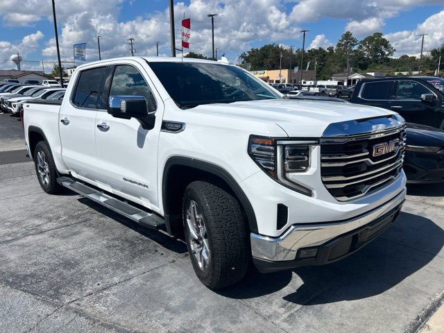 Used 2024 GMC Sierra 1500 SLT AWD/4WD image 2