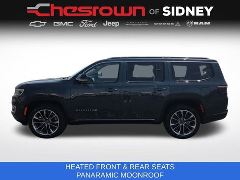 Used 2024 Jeep Wagoneer Series III w/ Premium Group I AWD/4WD image 8