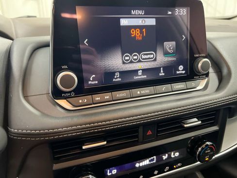 Used 2023 Nissan Rogue SV image 13