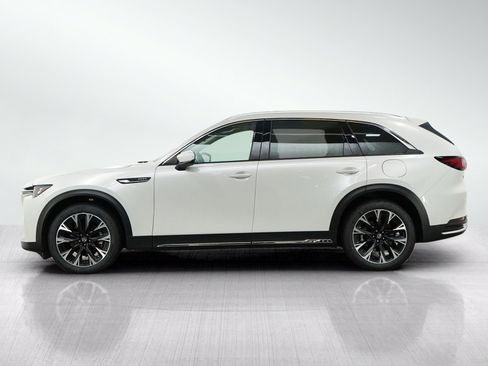 Certified 2024 MAZDA CX-90 Plug-In Hybrid w/ Premium Pkg AWD/4WD image 2