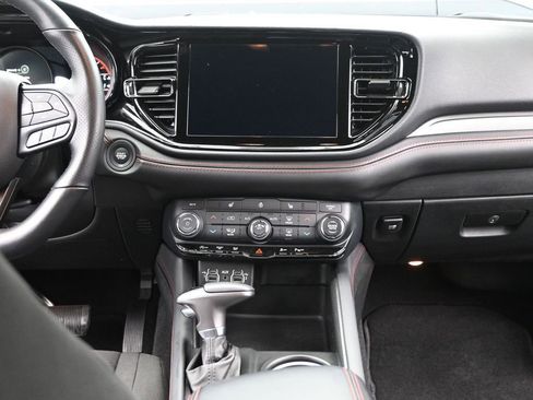 Used 2025 Dodge Durango GT image 27