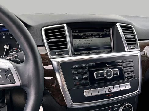 Used 2014 Mercedes-Benz ML 350 4MATIC image 6