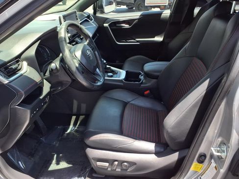 Certified 2022 Toyota RAV4 XSE w/ Weather Package AWD/4WD image 15