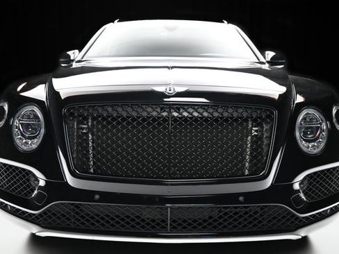 Used 2019 Bentley Bentayga AWD/4WD image 37