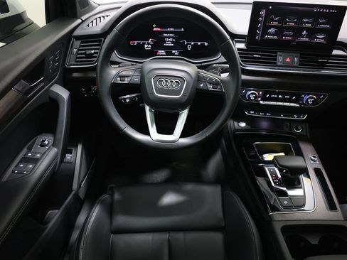 Used 2023 Audi Q5 2.0T Premium Plus w/ Premium Plus Package AWD/4WD image 16