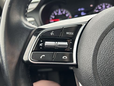 Used 2019 Kia Optima EX image 18