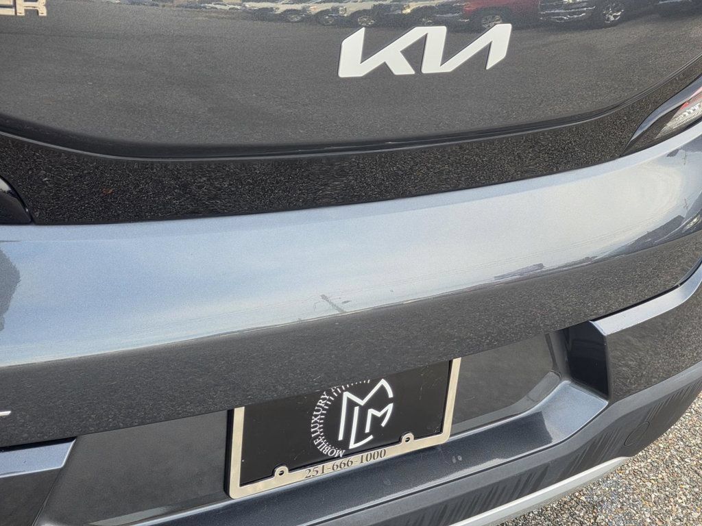 Used 2023 Kia Soul LX w/ LX Technology Package FWD image 23