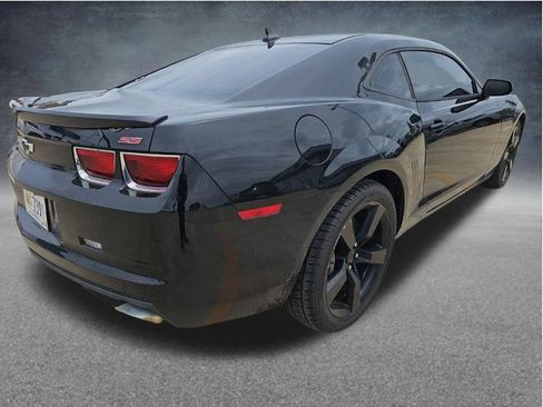 Used 2010 Chevrolet Camaro SS w/ RS Package RWD image 7