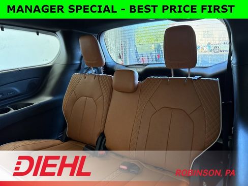 New 2026 Chrysler Pacifica Pinnacle image 22