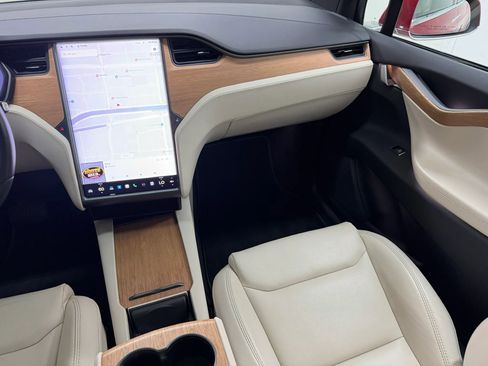Used 2020 Tesla Model X AWD/4WD image 35