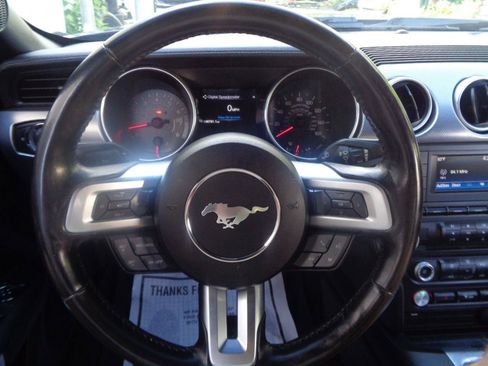 Used 2018 Ford Mustang GT RWD image 25