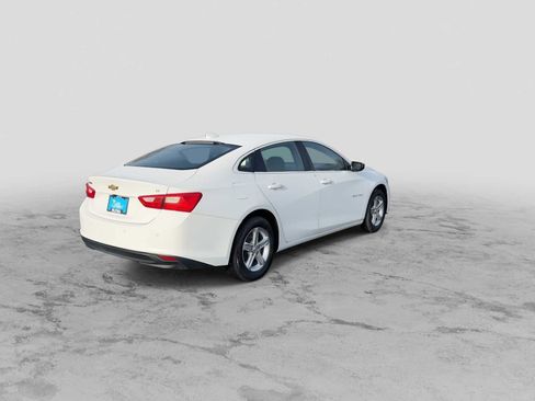 Used 2024 Chevrolet Malibu LT image 8