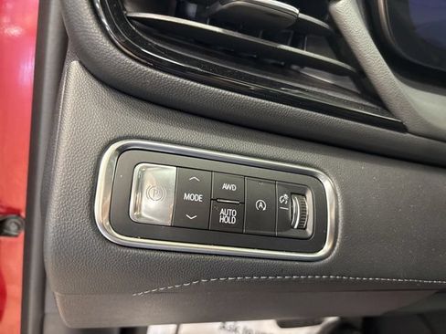 Used 2025 Buick Enclave Avenir AWD/4WD image 34