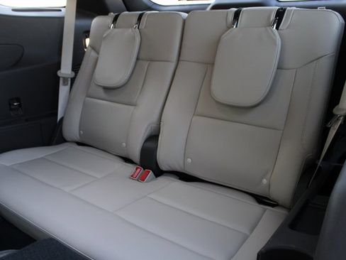 Used 2022 Ford Explorer Platinum w/ Equipment Group 601A image 10