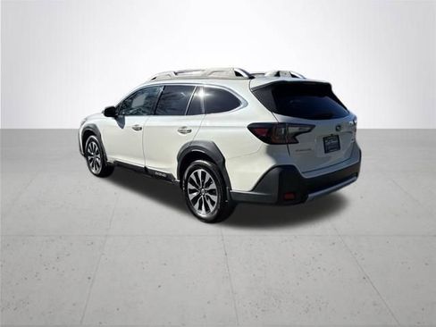 Used 2023 Subaru Outback Touring XT AWD/4WD image 8