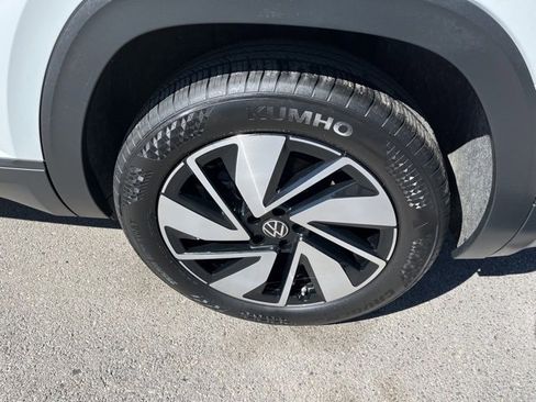 Used 2024 Volkswagen Atlas SE image 20