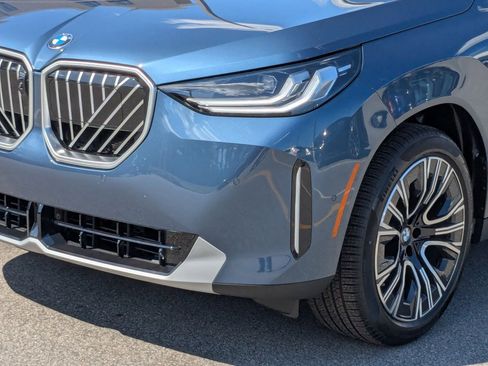 New 2026 BMW X3 xDrive30 w/ Premium Package image 9