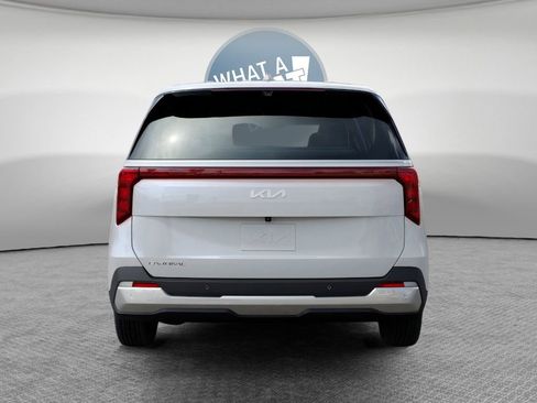 New 2026 Kia Carnival EX FWD image 5