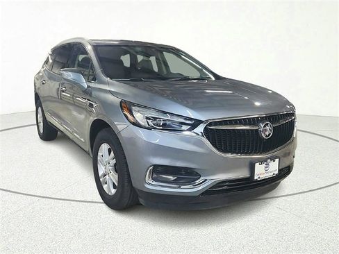Used 2019 Buick Enclave Essence image 1