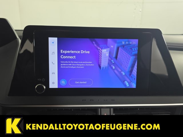 Used 2025 Toyota Prius LE FWD image 17