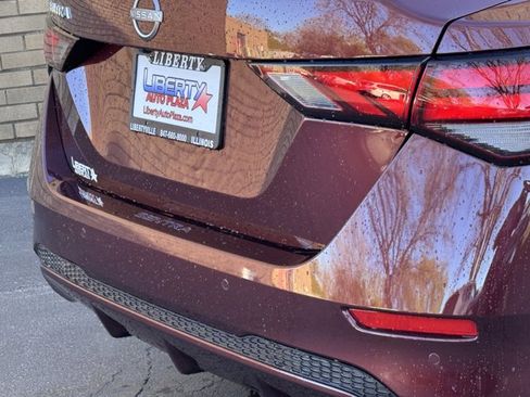 New 2025 Nissan Sentra SV w/ Trunk Package FWD image 15