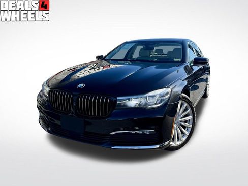 Used 2018 BMW 740i xDrive AWD/4WD image 1