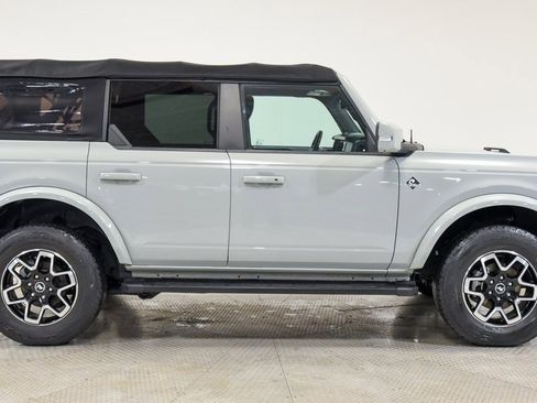 Used 2021 Ford Bronco Outer Banks image 12