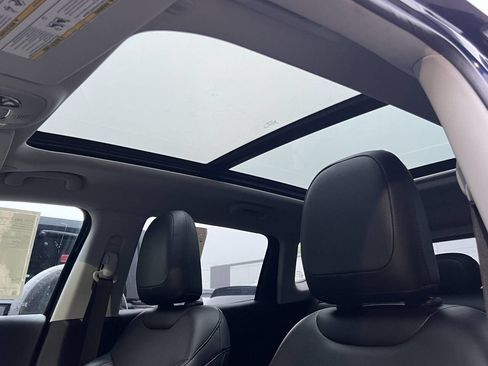 Used 2020 Jeep Compass Latitude image 15