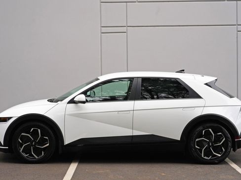 Used 2024 Hyundai Ioniq 5 SEL RWD image 44