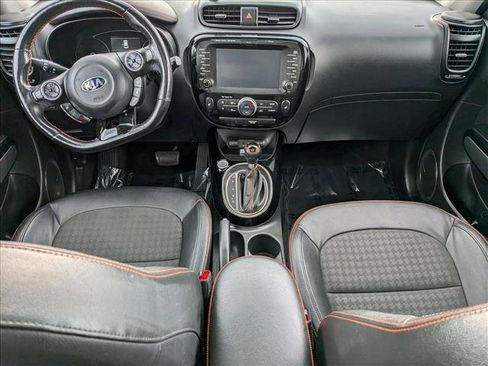 Used 2017 Kia Soul ! w/ Tech Package FWD image 18