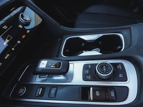 Used 2025 INFINITI QX60 Pure w/ Cargo Package image 25