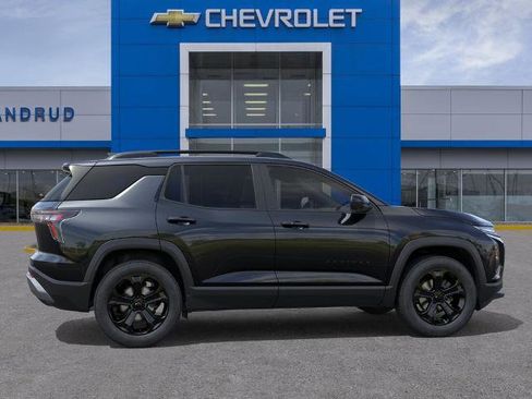 New 2026 Chevrolet Equinox LT w/ Convenience Package II AWD/4WD image 5
