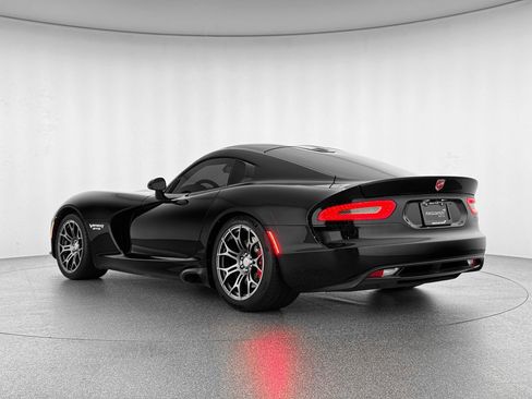 Used 2016 Dodge Viper GTS image 3