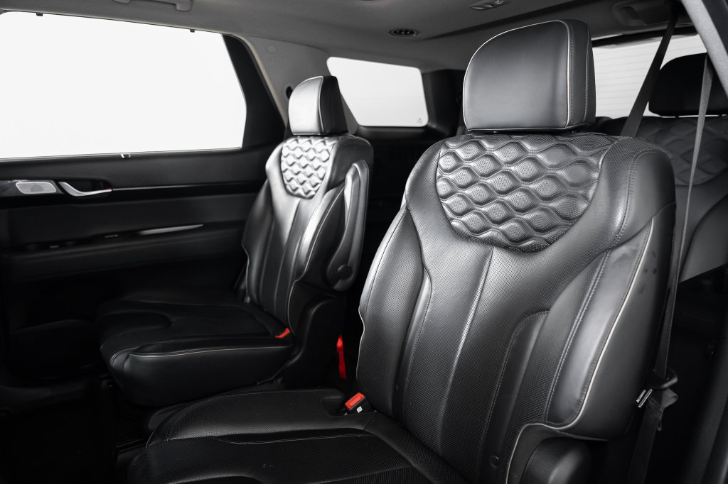 Certified 2022 Hyundai Palisade Limited FWD image 22