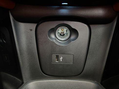 Used 2023 MINI Cooper S w/ Signature Upholstery Package image 35