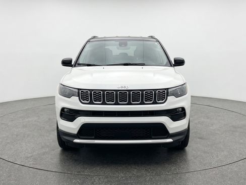 Used 2025 Jeep Compass Limited AWD/4WD image 2