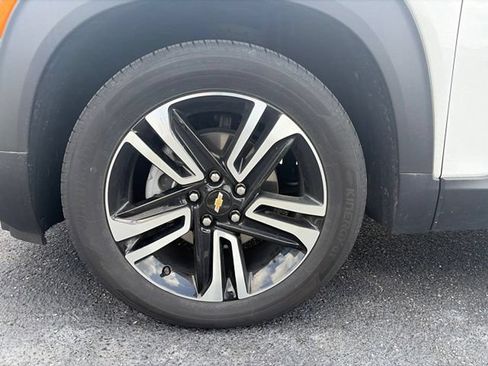 Certified 2023 Chevrolet TrailBlazer LT FWD image 23