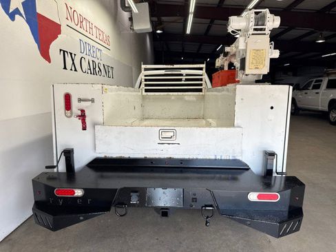 Used 2018 RAM 3500 Tradesman image 6