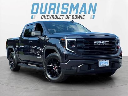 Used 2024 GMC Sierra 1500 Elevation w/ LPO, Elevation Black Package