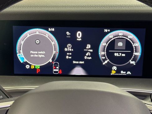 New 2026 Volkswagen Tiguan SE R-Line AWD/4WD image 23