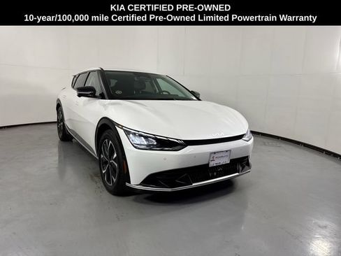 Used 2023 Kia EV6 Wind w/ Wind Technology Package AWD/4WD image 3