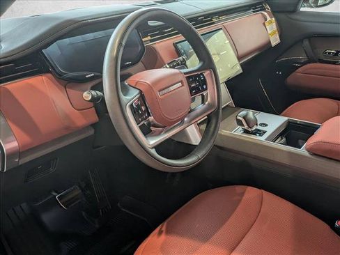 New 2026 Land Rover Range Rover SV AWD/4WD image 3